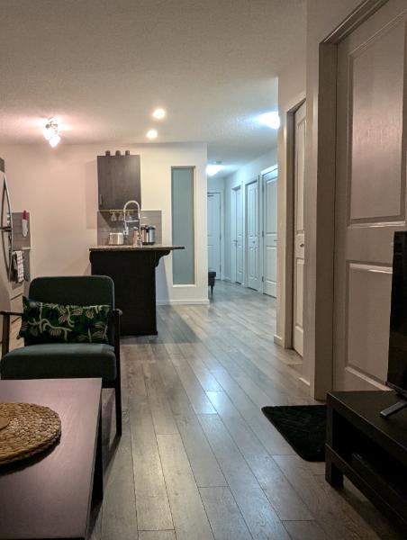 Spacious, Fully Furnished Room with Private Bath