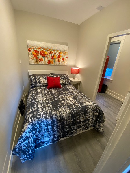Furnished 1 Bdrm utilities included