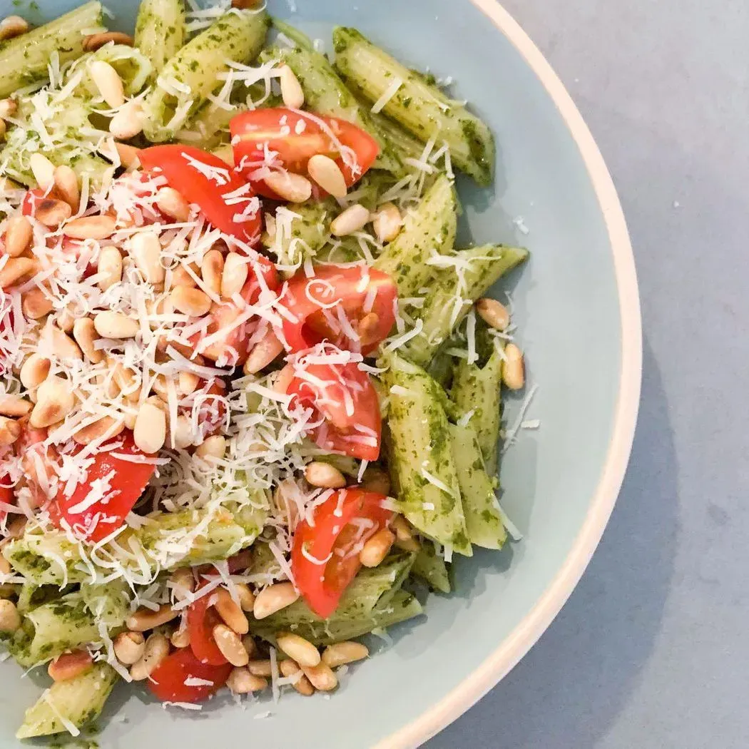 Low-impact vegan pesto pasta | Yvy
