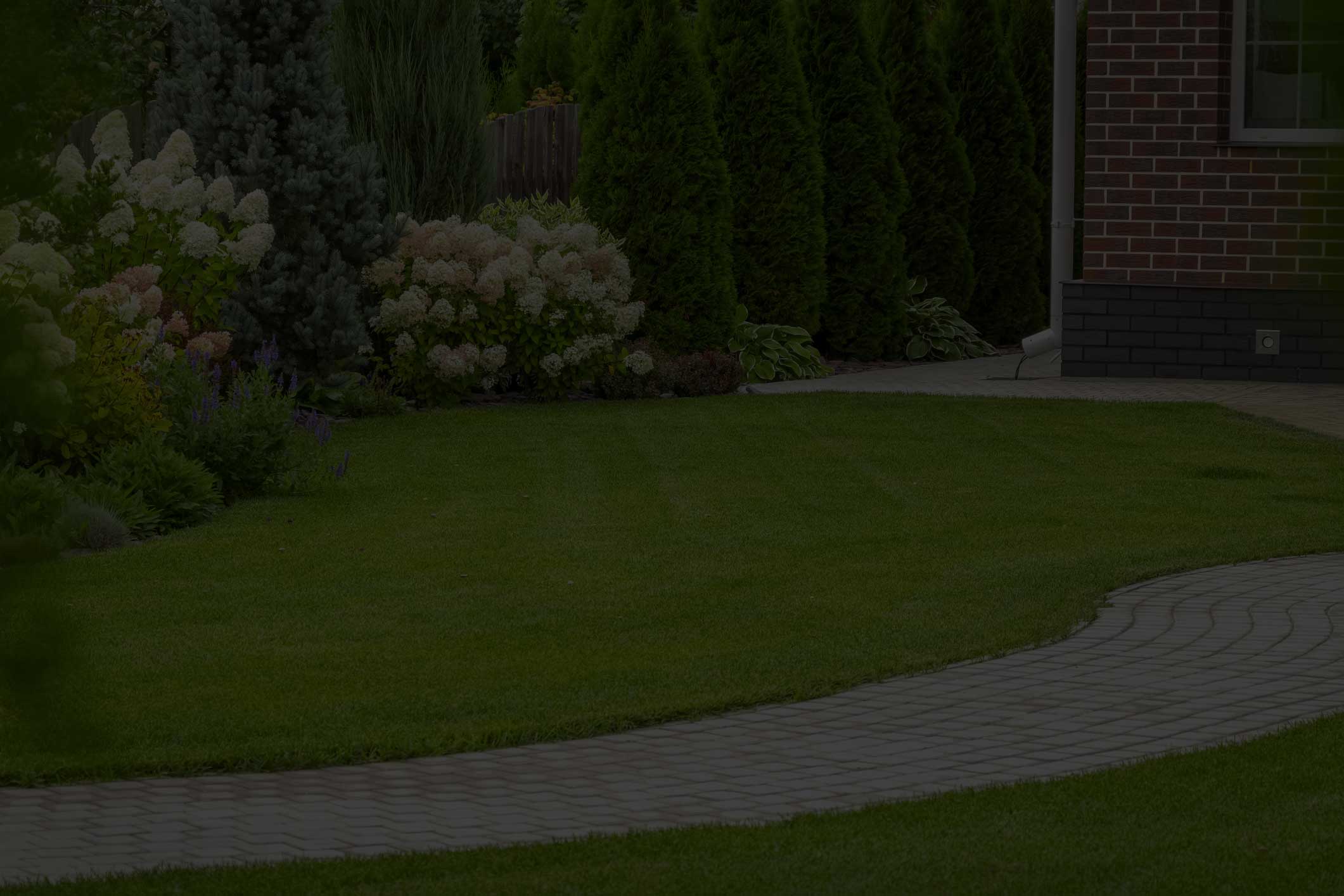 Buford Lawncare Service Inc tree service work