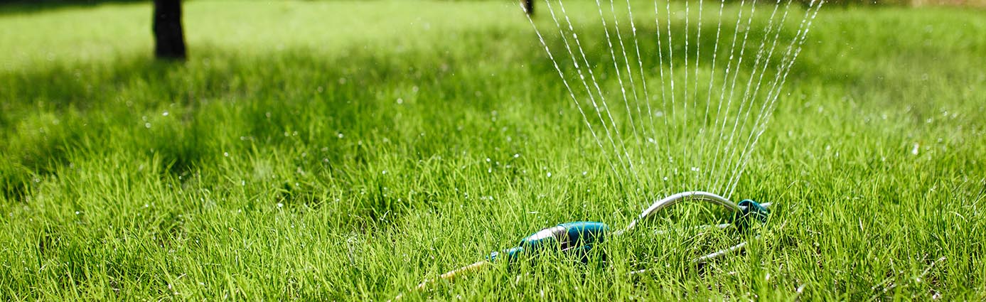 Header watering guide