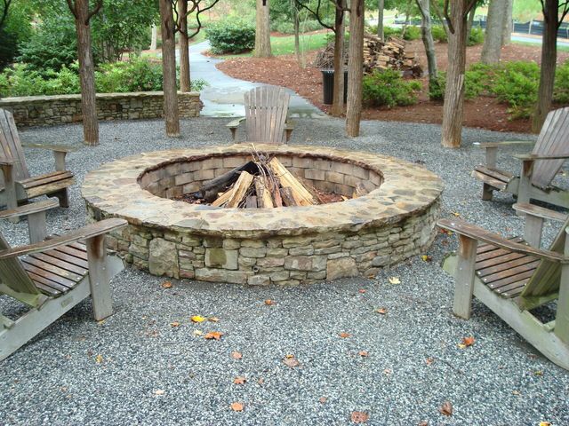 Firepit1 640w