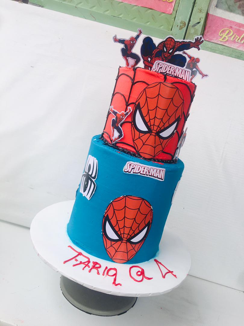 TIER SPIDERMAN CHARACTER CAKE 