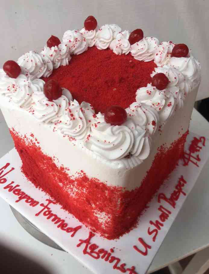 SQUARE SHAPED RED VELVET CAKE