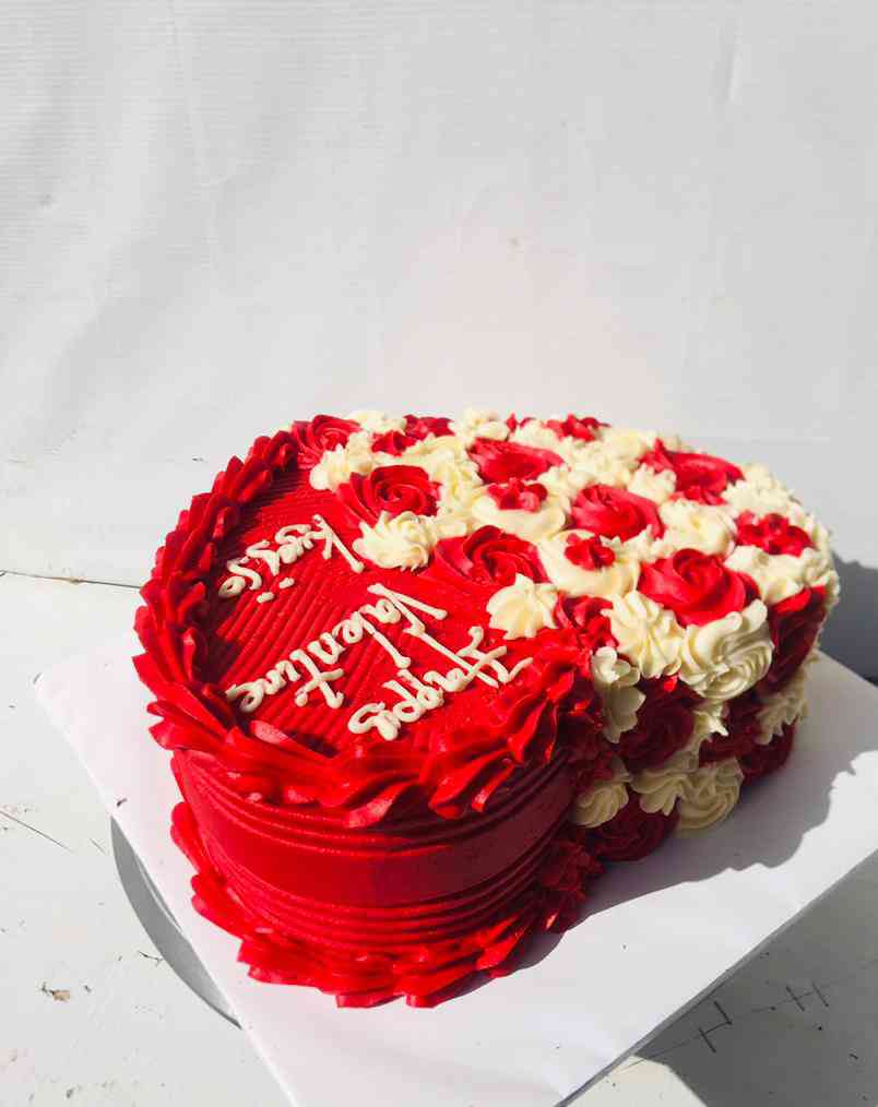 HEART SHAPE VALENTINE CAKE 