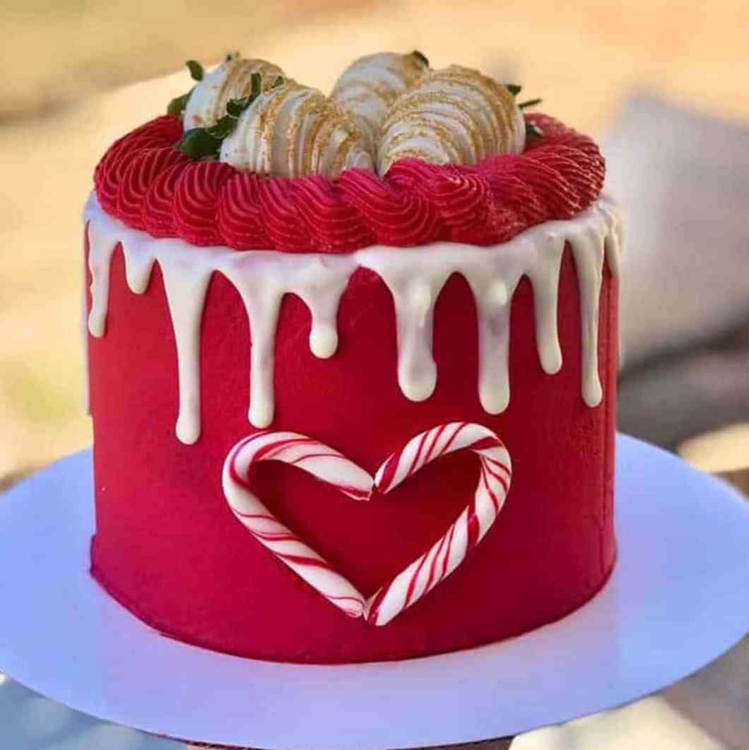 VALENTINE'S CAKE LOVE