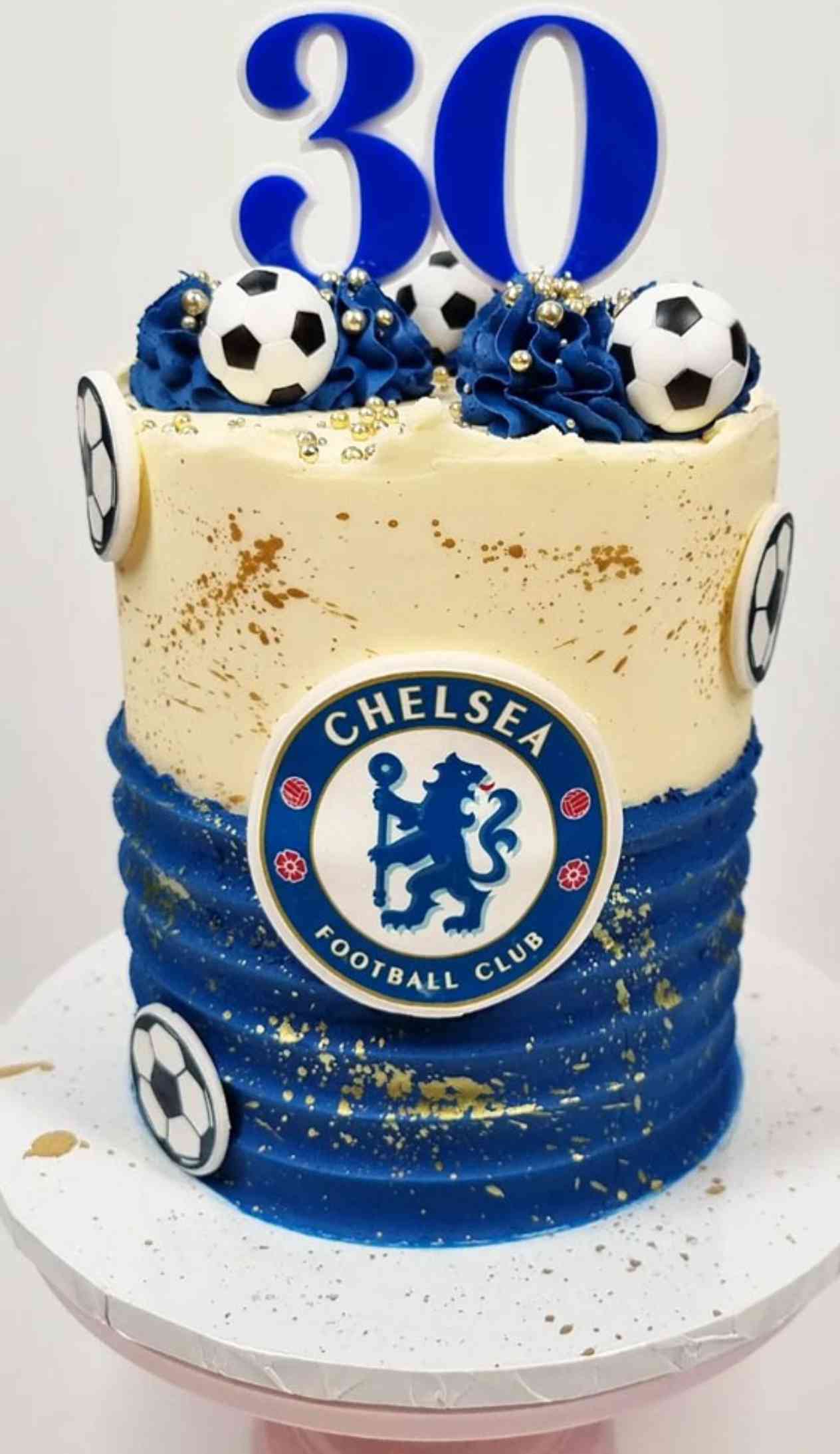 CHELSEA CLUB CAKE