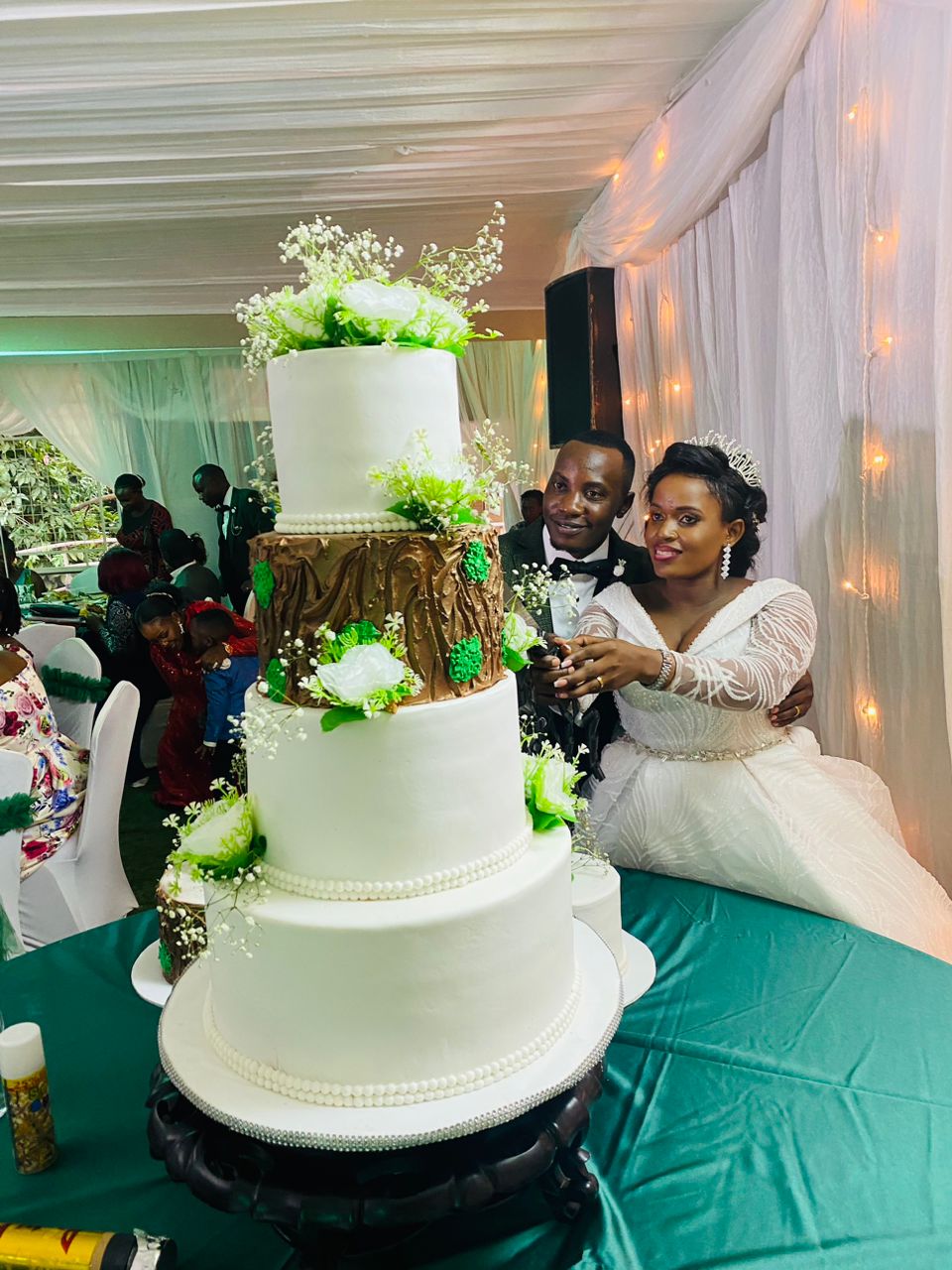 4 TIER MUKOLO WEDDING CAKE