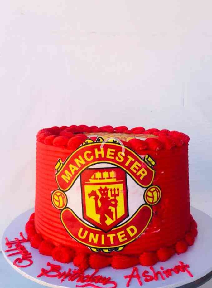 RED BUTTER MANCHESTER CLUB CAKE