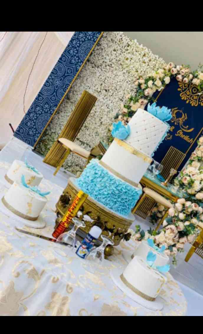 SKY BLUE WEDDING CAKE 