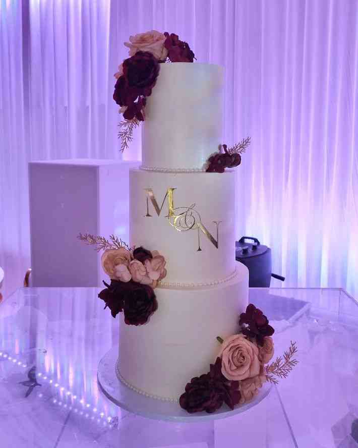 TWIST LOVE CAKE