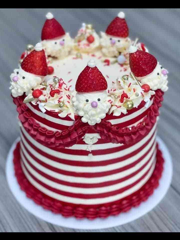 RED AND WHITE STRIPED CHRISTMAS CAKE