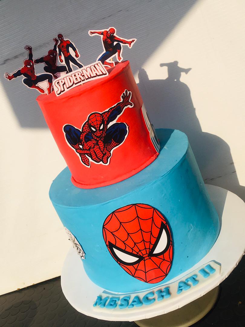 2 TIER FONDANT SPIDERMAN CAKE OO