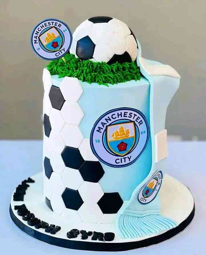 FONDANT MAN CITY CAKE