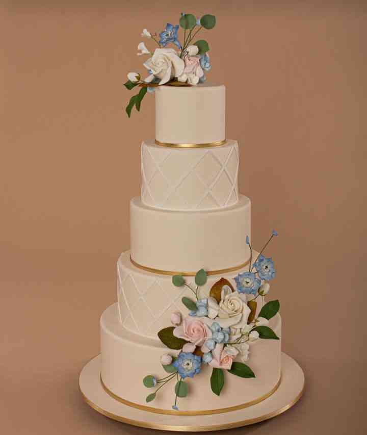 SIMPLE FIVE TIERED WEDDING CAKE