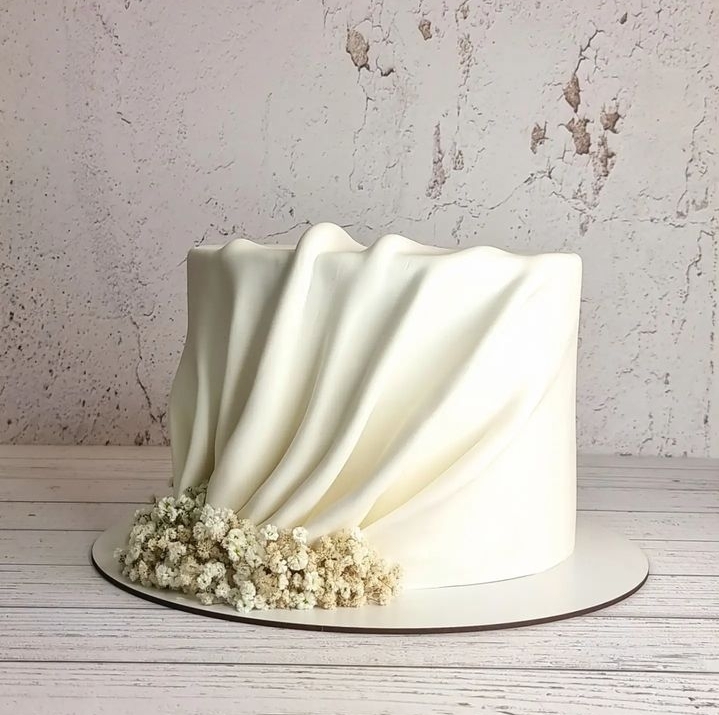 CLOTH FOLD BRIDAL CAKE