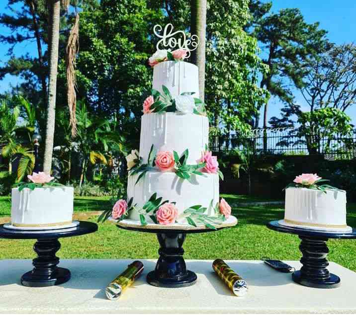 A WEDDING CAKE LIKE NO OTHER