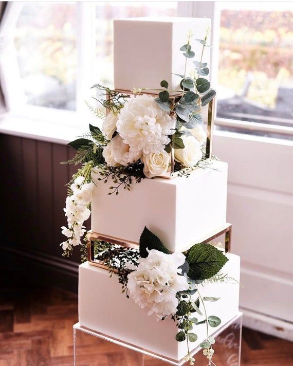 FLOWERED 3 TIER CAKE