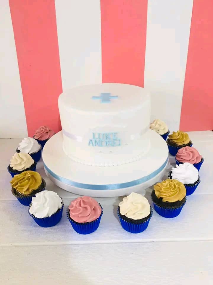 BAPTISM CAKE WITH A DOZEN OF CUPCAKES 