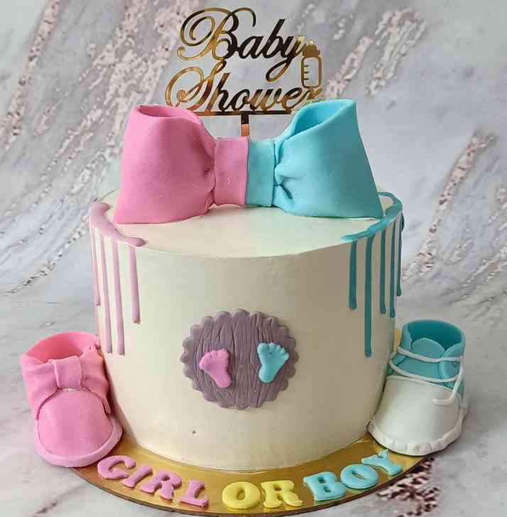 AMAZINGLY BABY CAKE