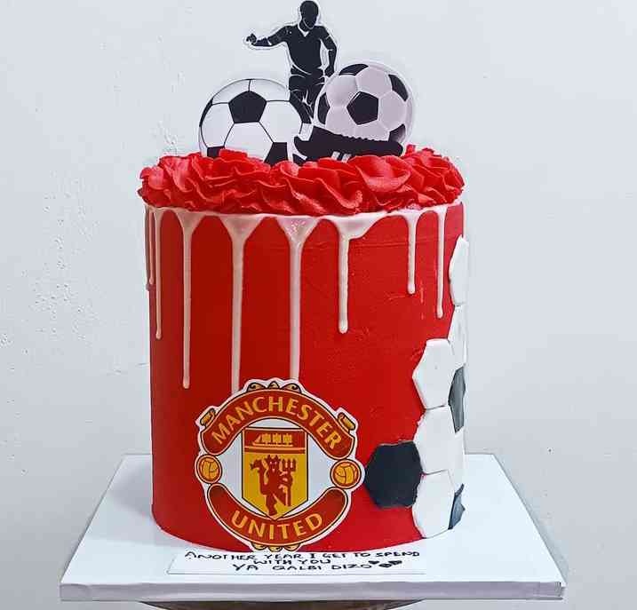 MANCHESTER UNITED CREAM CAKE 8