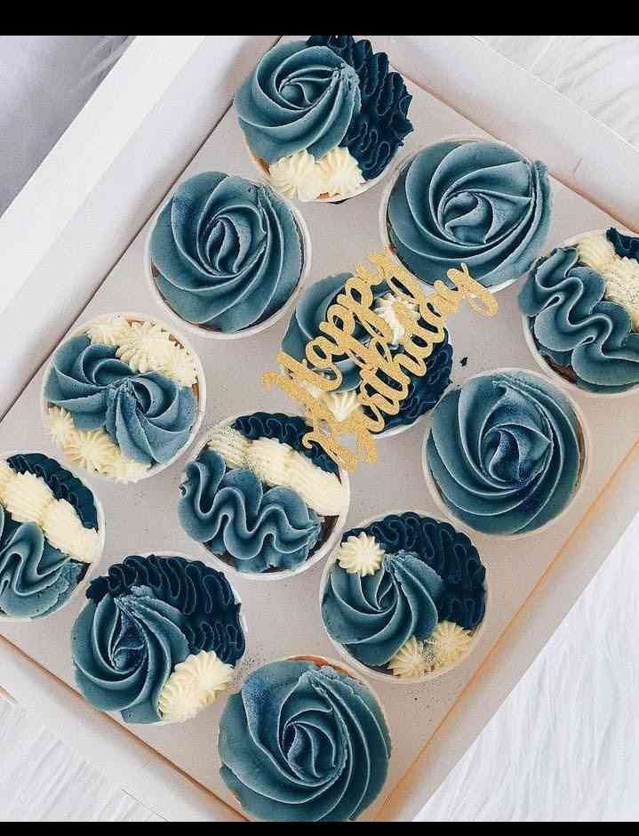 BLUE  YUMMY CUPCAKE