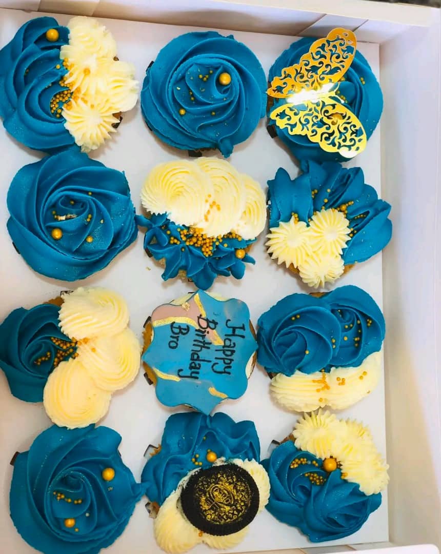 BUTTERFLY DECORATED CUPCAKES 