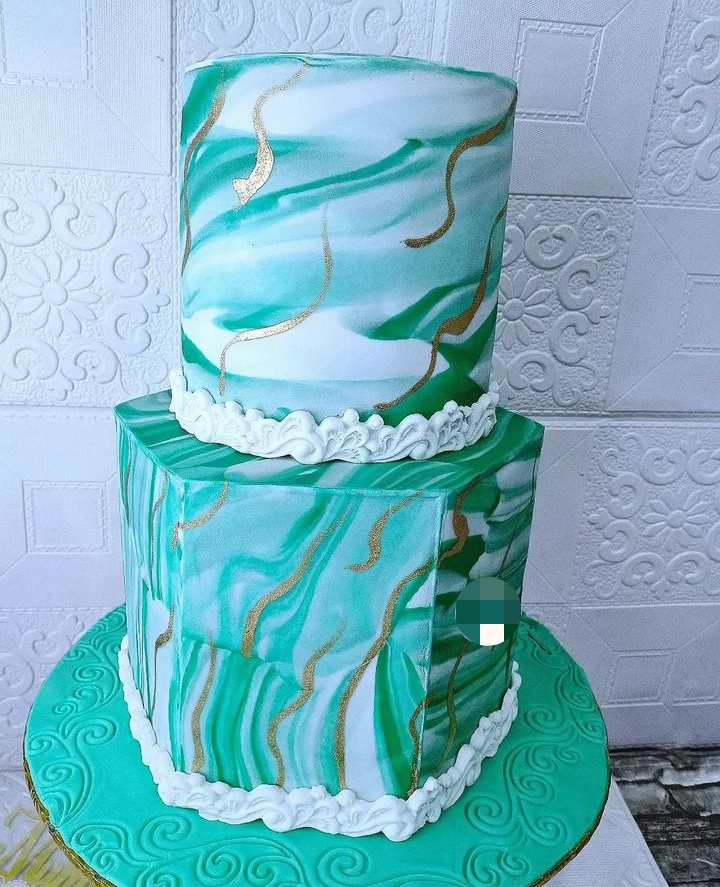 MARBLE FONDANT BIRTHDAY CAKE 