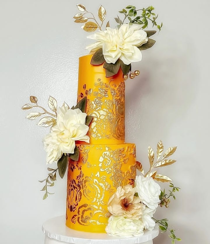 ORANGE FONDANT WEDDING CAKE 