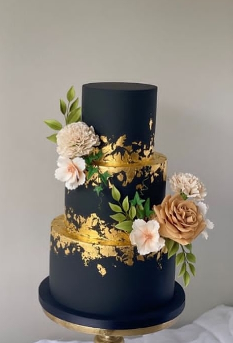 BLACK GOLD WEDDING CAKE