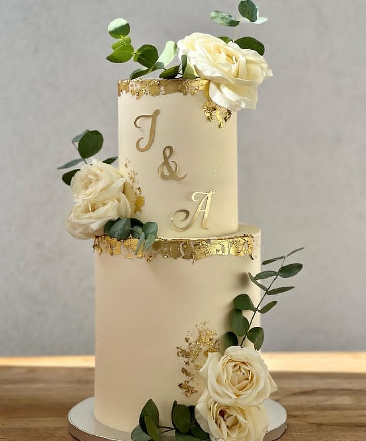 J & A BEAUTY CAKE