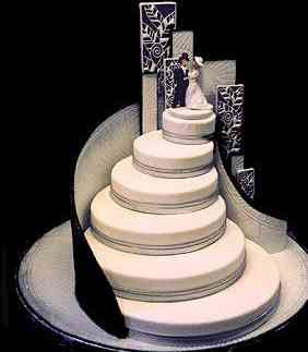 BLACK AND WHITE STAIRWAY WEDDING CAKE 