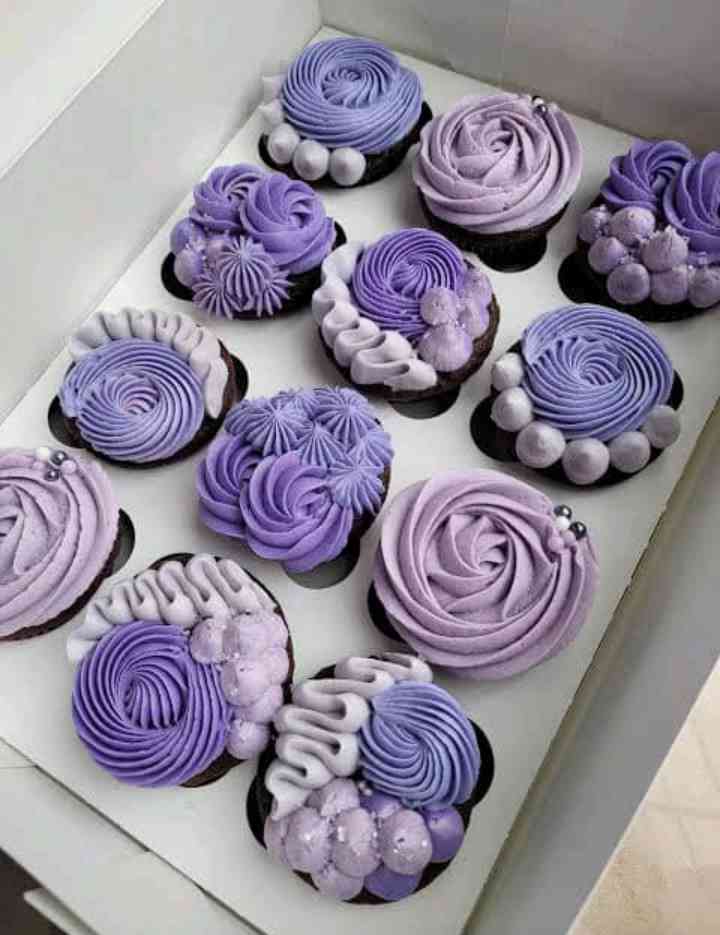 PURPLE CUPCAKES 