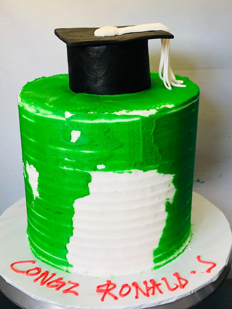 RONALD'S GRADUATION CAKE 