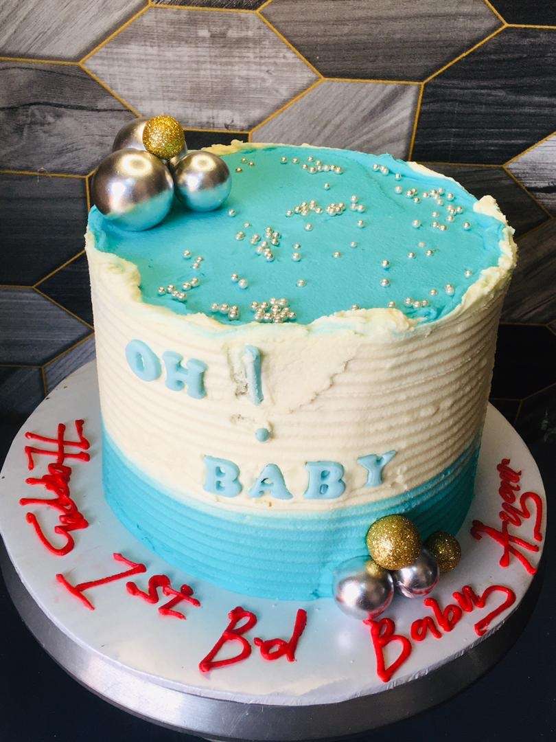 DELICIOUS BABY SHOWER CAKE 5374