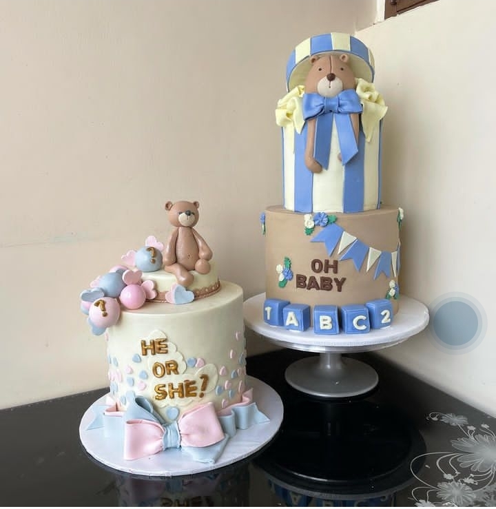 TAB BABY SHOWER CAKE 