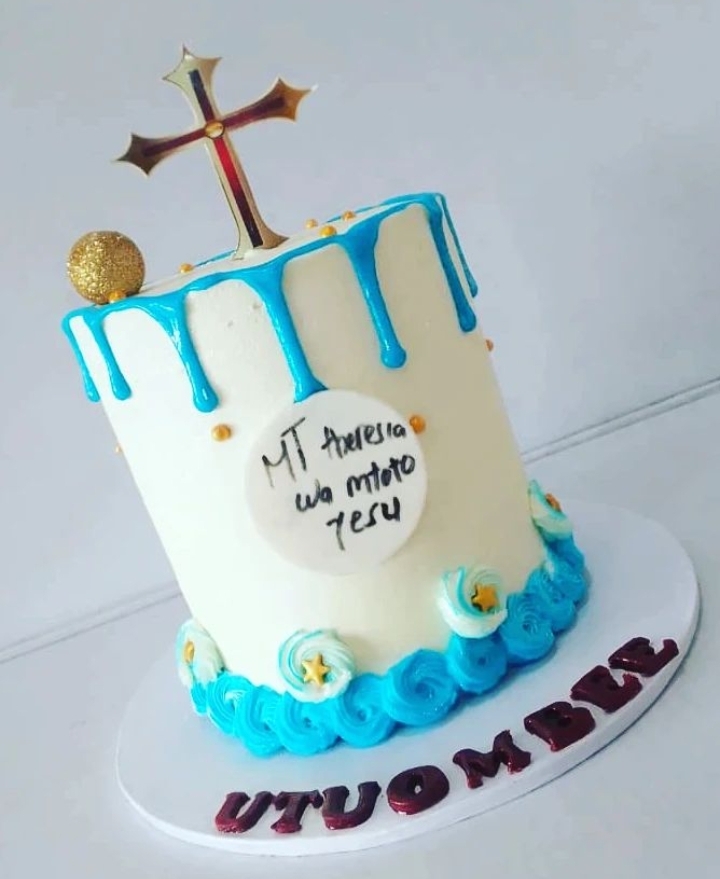 ATUWAH CROSS CAKE