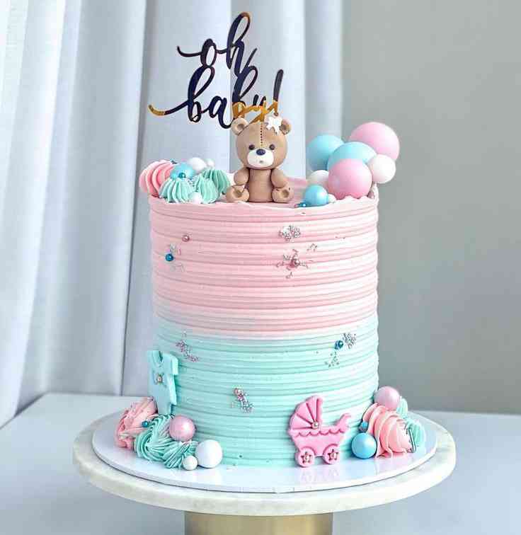 GENDER REVEAL CAKE 