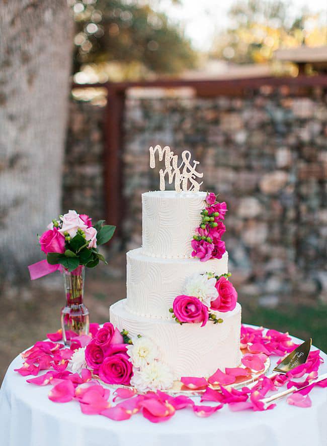 3 TIER PEACH FLORAL WEDDING CAKE 