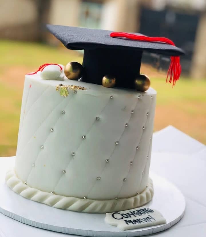 GRADUATION CUSTOMIZED 