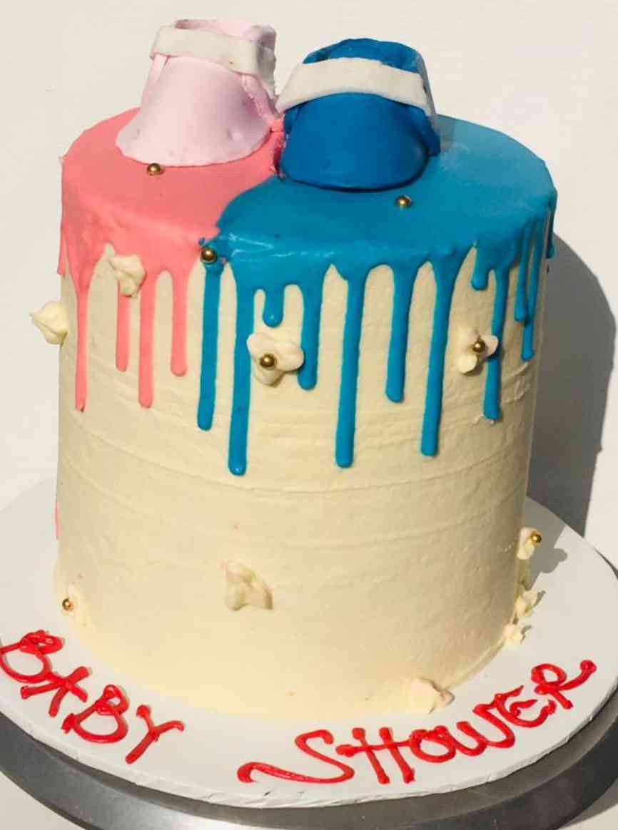 BOY OR GIRL BABY SHOWER CAKE 