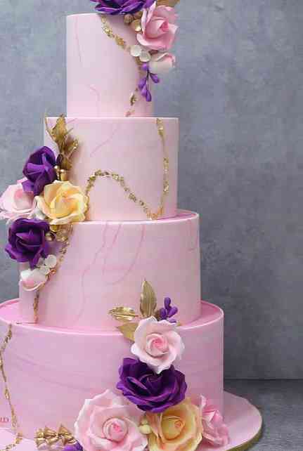 WEDDING CAKE IN PINK .BBV