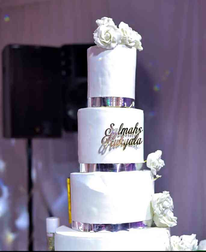 SALMAH'S WEDDING CAKE
