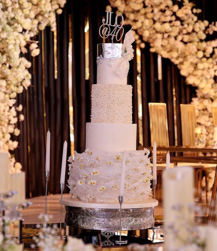DIAMOND CRYSTAL WEDDING CAKE 
