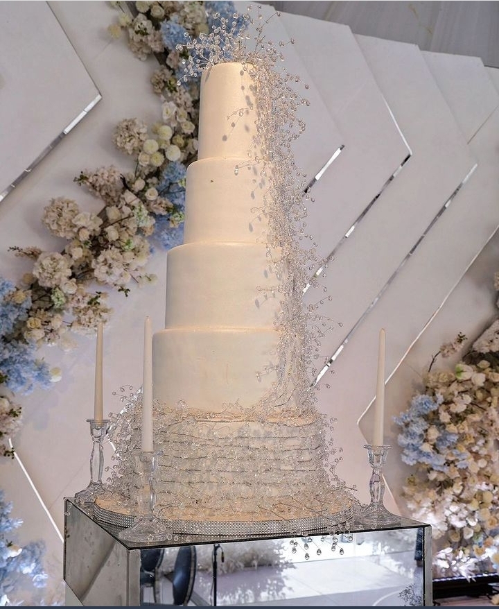 TISHA5TIERS WEDDING CAKES