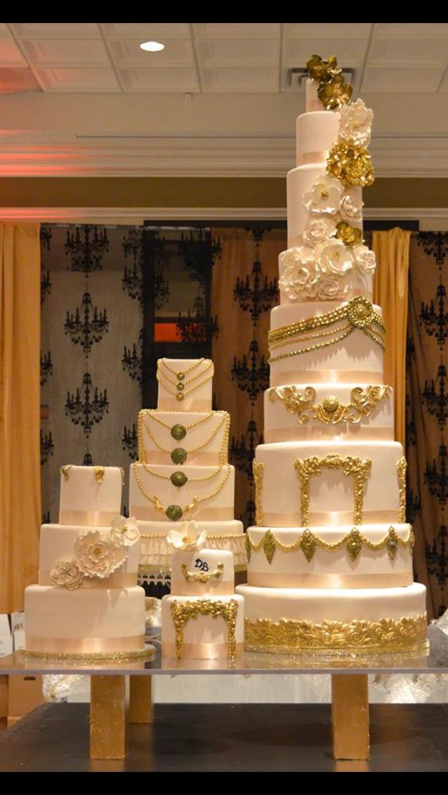 DB'S WEDDING CAKE 