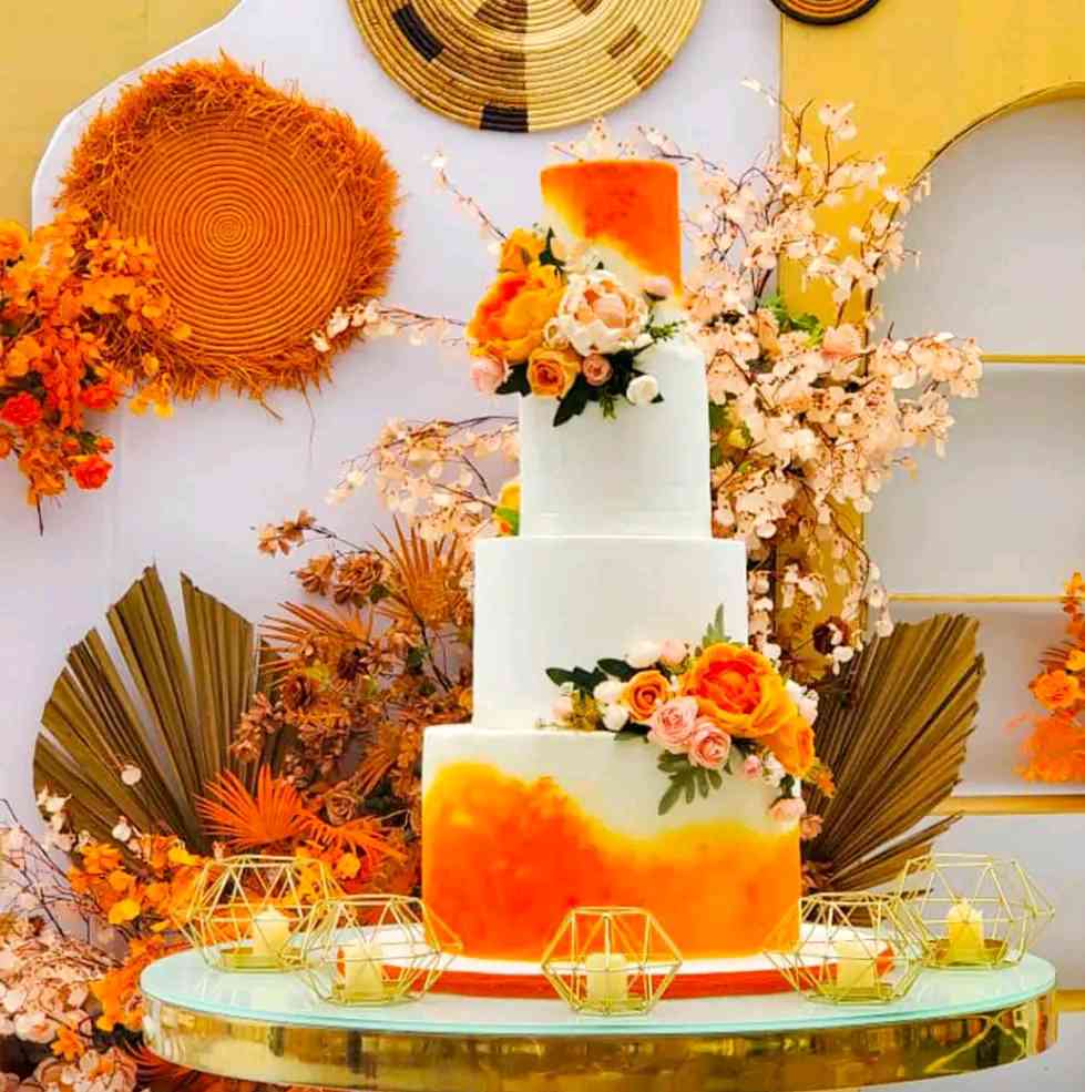ORANGE BLENDED WEDDING CAKE 
