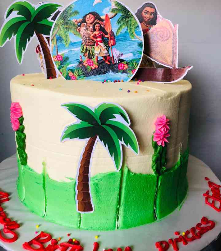 MOANA CHARACTER CAKES SO YUMMY 