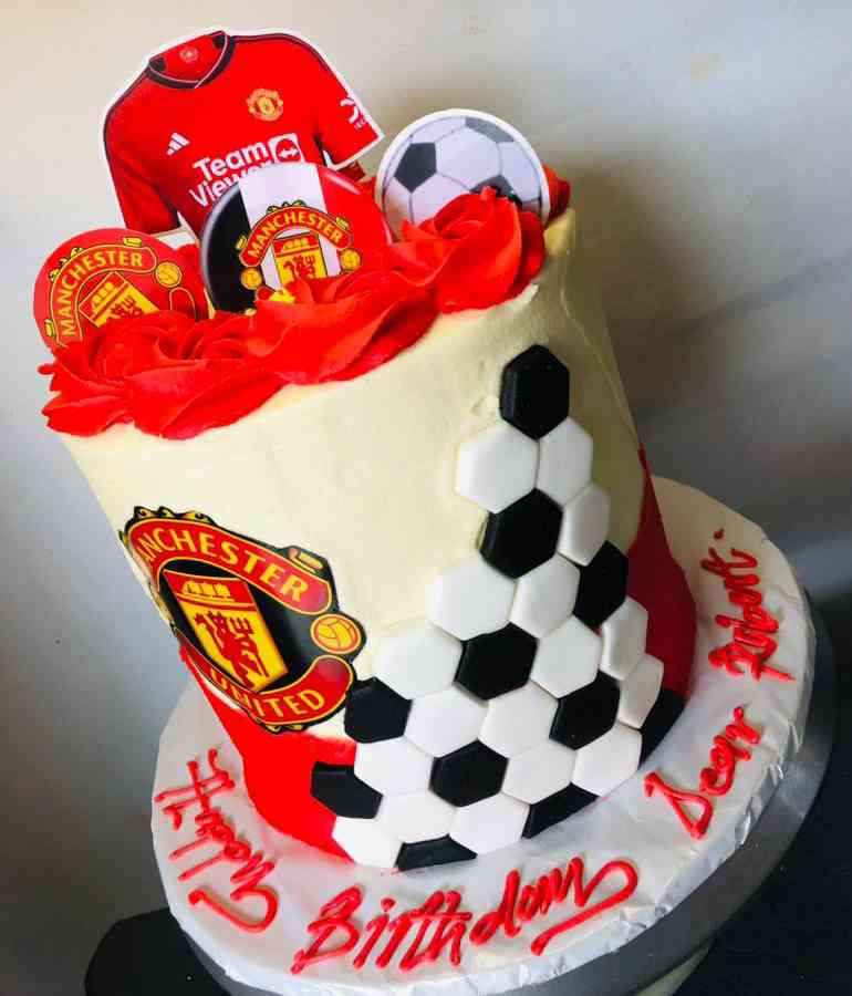 MANCHESTER UNITED CAKE .HDG