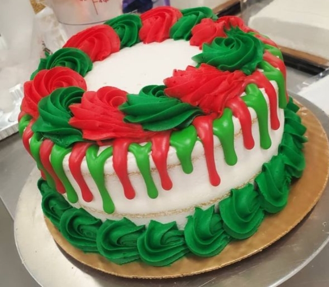 CHRISTMAS COLOURED CAKE